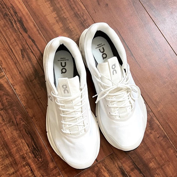 On Running CloudNova Form Sneakers - Picture 8 of 12